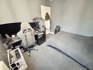 Bedroom- click for photo gallery